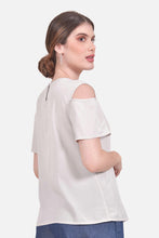 Cargar imagen en el visor de la galería, Blusa Zoraida Arena