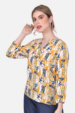 Cargar imagen en el visor de la galería, Blusa Justina Mostaza