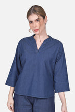 Cargar imagen en el visor de la galería, Blusa Samanta Azul Navy