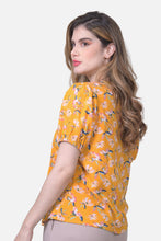 Cargar imagen en el visor de la galería, Blusa Selene Mostaza