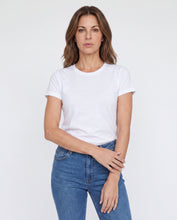 Cargar imagen en el visor de la galería, Camiseta Mujer Cuello Redondo Blanca