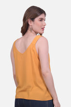 Cargar imagen en el visor de la galería, Blusa Heli Mostaza