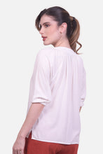 Cargar imagen en el visor de la galería, Blusa Zelie Crudo