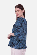 Cargar imagen en el visor de la galería, Blusa Florencia Indigo