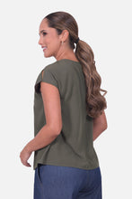 Cargar imagen en el visor de la galería, Blusa Recife Verde Militar