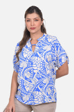 Cargar imagen en el visor de la galería, Blusa Marfil Azul