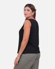 Cargar imagen en el visor de la galería, Blusa Holanda Negra