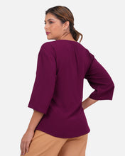 Cargar imagen en el visor de la galería, Blusa Casandra Vino