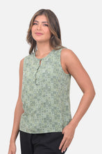 Cargar imagen en el visor de la galería, Blusa Cameron Oliva