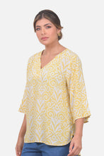 Cargar imagen en el visor de la galería, Blusa Abigail Amarilla
