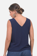 Cargar imagen en el visor de la galería, Blusa Corina Azul Navy