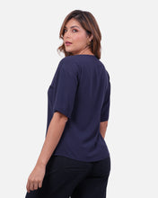 Cargar imagen en el visor de la galería, Blusa Adara Azul Navy