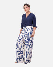 Cargar imagen en el visor de la galería, Blusa Doroty Azul Navy