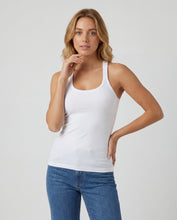 Cargar imagen en el visor de la galería, Basica Mujer Sky Blanca