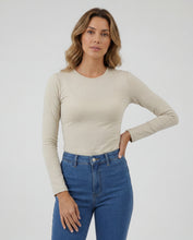 Cargar imagen en el visor de la galería, Basica Mujer Banana Arena
