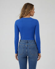 Cargar imagen en el visor de la galería, Basica Mujer Banana Azul Rey