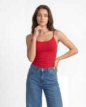 Cargar imagen en el visor de la galería, Basica Mujer Magenta Roja