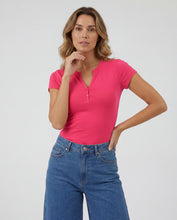 Cargar imagen en el visor de la galería, Basica Mujer Kiwi Coral