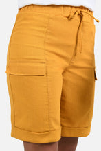 Cargar imagen en el visor de la galería, Short Tiziano Mostaza