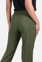 Cargar imagen en el visor de la galería, Pantalon Landero Verde Militar