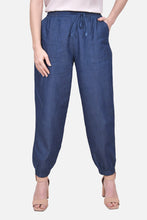 Cargar imagen en el visor de la galería, Pantalon Rosales Azul Medio