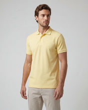 Cargar imagen en el visor de la galería, Polo Hombre Amarillo Pastel