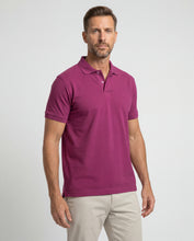 Cargar imagen en el visor de la galería, Polo Hombre Magenta