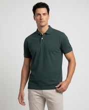 Cargar imagen en el visor de la galería, Polo Hombre Verde Pino
