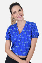 Cargar imagen en el visor de la galería, Blusa Roy Azul Rey