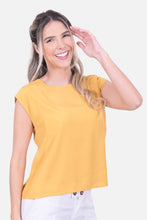 Cargar imagen en el visor de la galería, Blusa Escandon Mostaza
