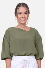 Cargar imagen en el visor de la galería, Blusa Celeste Verde Militar