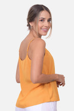 Cargar imagen en el visor de la galería, Blusa Lissi Mostaza