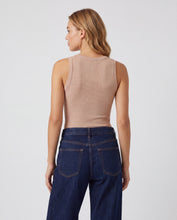 Cargar imagen en el visor de la galería, Blusa Ariel Camel
