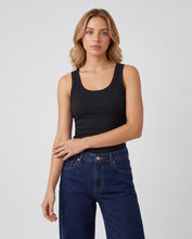 Cargar imagen en el visor de la galería, Blusa Ariel Negra
