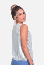 Cargar imagen en el visor de la galería, Blusa Morelia Oliva
