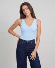 Cargar imagen en el visor de la galería, Blusa Iris Azul Claro