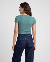 Cargar imagen en el visor de la galería, Blusa Moon Esmeralda