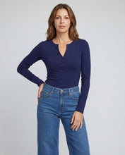 Cargar imagen en el visor de la galería, Basica Mujer Fresa Azul Navy
