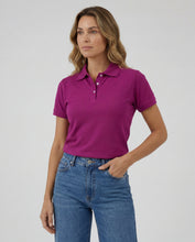 Cargar imagen en el visor de la galería, Polo Mujer Magenta
