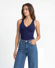 Cargar imagen en el visor de la galería, Basica Mujer Maracuya Azul Navy
