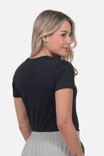 Cargar imagen en el visor de la galería, Camiseta Mujer Cuello Redondo Negra
