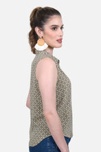 Cargar imagen en el visor de la galería, Blusa Erika - Kaki
