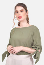 Cargar imagen en el visor de la galería, Blusa Luna - Oliva
