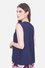 Cargar imagen en el visor de la galería, Blusa Yazmin - Azul Navy
