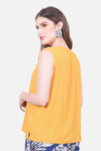 Cargar imagen en el visor de la galería, Blusa Yazmin - Mostaza
