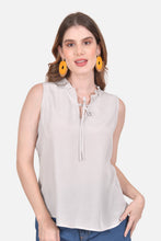Cargar imagen en el visor de la galería, Blusa Yolanda - Arena
