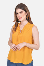 Cargar imagen en el visor de la galería, Blusa Yolanda - Mostaza
