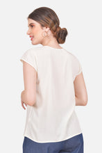 Cargar imagen en el visor de la galería, Blusa Noelia - Crudo Oscuro
