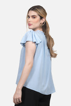 Cargar imagen en el visor de la galería, Blusa Yamila Azul Claro
