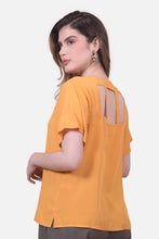Cargar imagen en el visor de la galería, Blusa Asia Mostaza Claro
